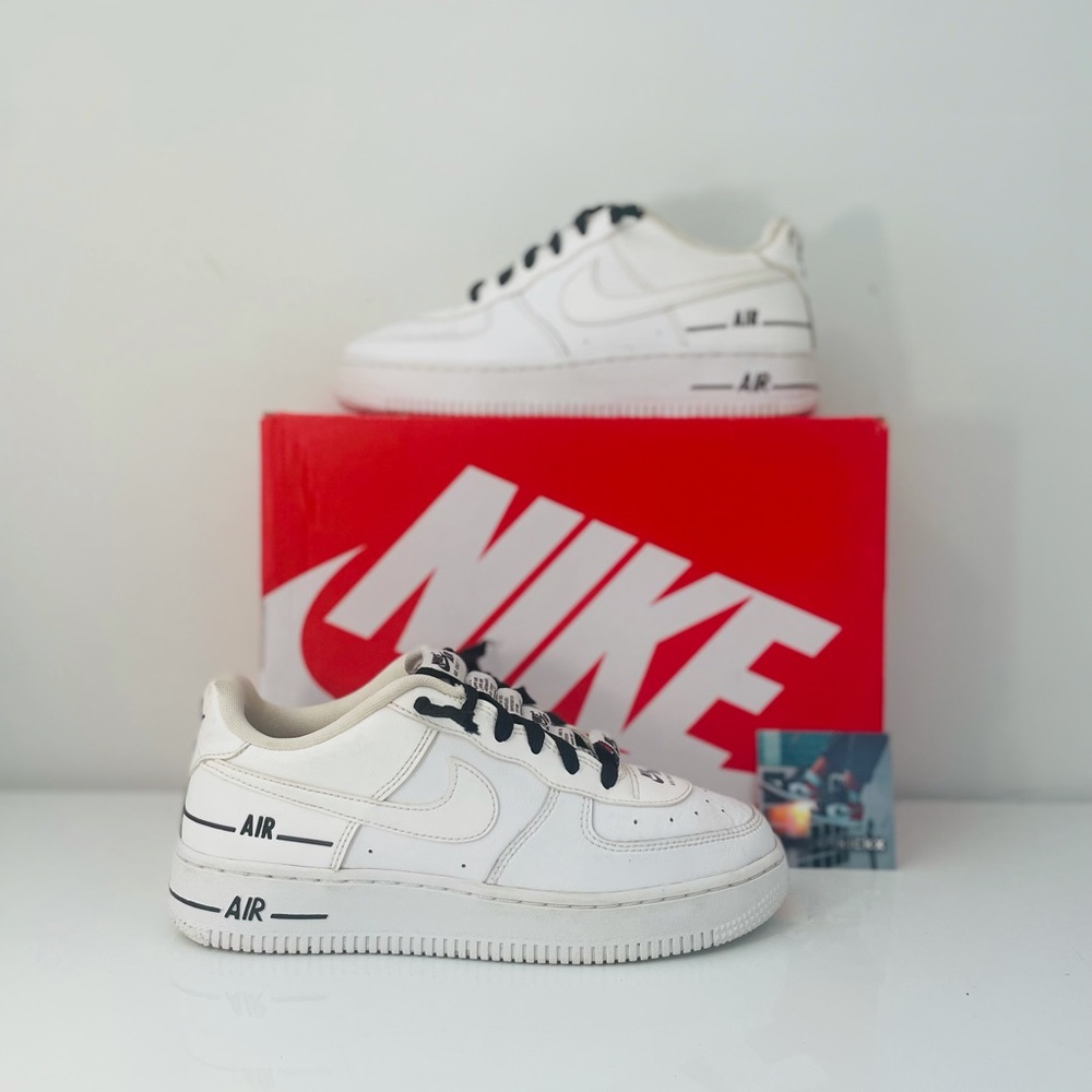 Air Force 1 Multiple Logos